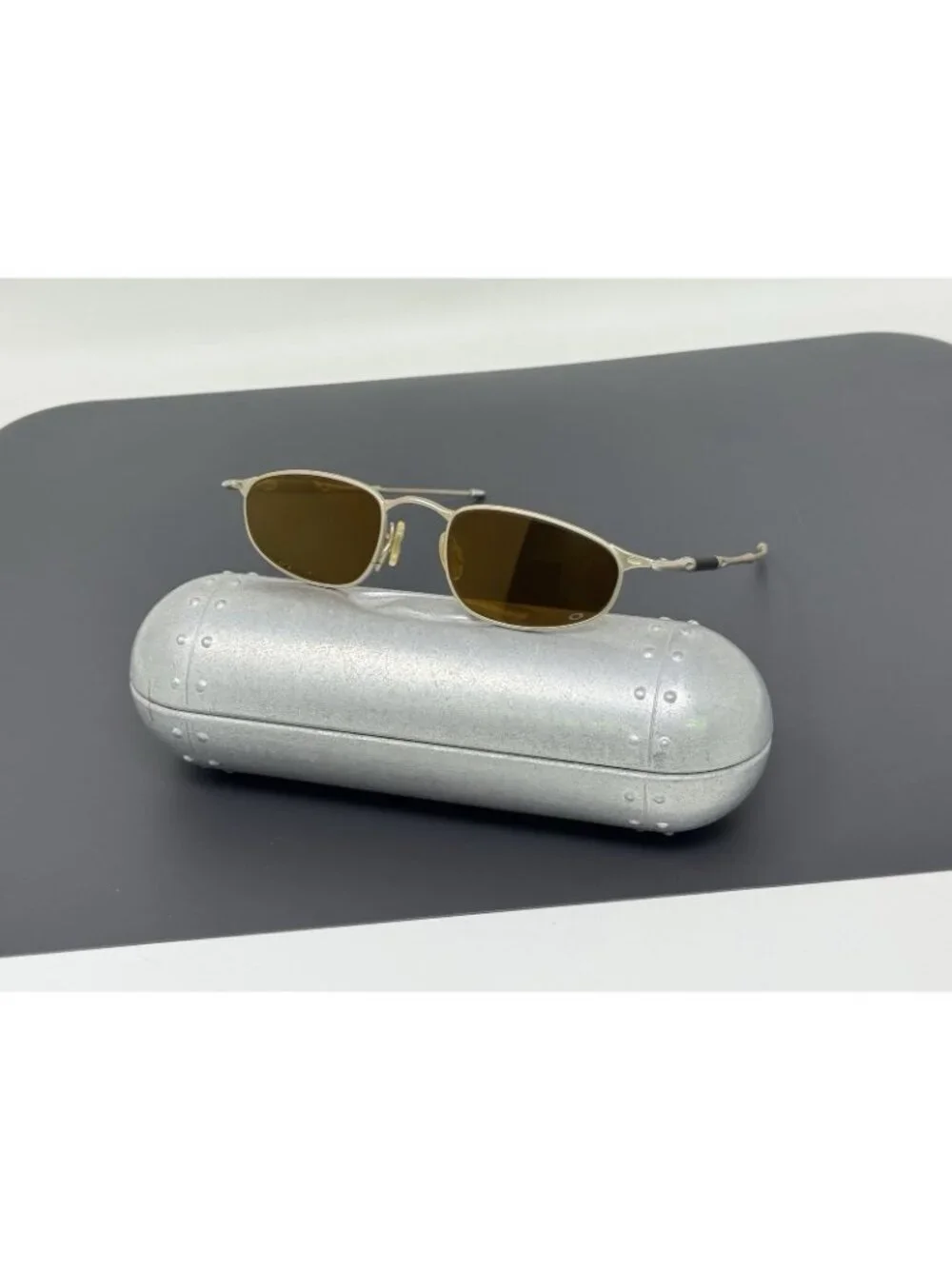 Oakley OO A Wire Platinum Frame 05-775 Jordan Scrstched Lenses No Ear Socks